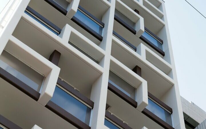 不動産投資が初めての方にも安心。
他社とは比べものにならない親身になったご提案でお客様の不安を完全払拭。