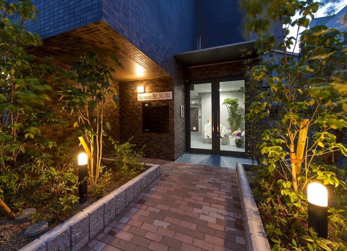 老朽化した文化住宅の立ち退きを費用最小限で実現。 建築後は今でも満室経営を継続中。