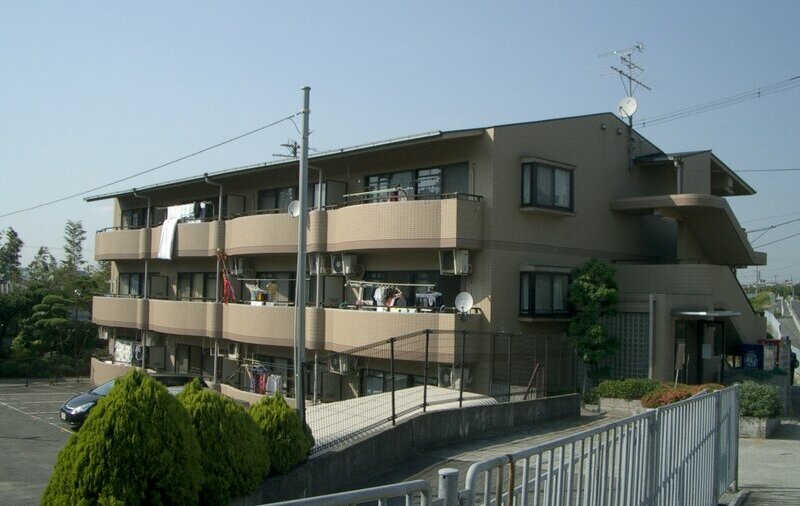 今後5年間の改善計画を作成。
収支表の見える化を実施による課題発見で根本から経営難マンションを改善!